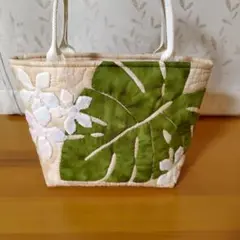 ハワイアンキルトトートバッグ「モンステラとプルメリア」（ハンドメイド）