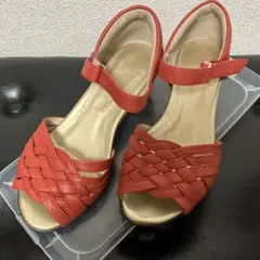 【fitfit】RED×GOLD編み込みデザイン ウェッジサンダル　23センチ