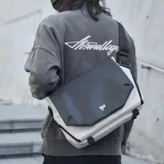 美品　メンズショルダーバッグ