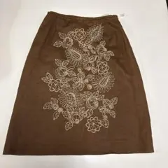 ルイシャンタン　麻100% 刺繍が美しいスカート