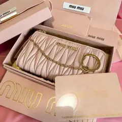 Item thumbnail for item e0d642a1-5710-4bae-8c8a-153b6628ac5d