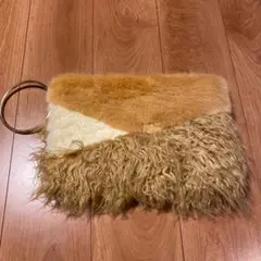 ラグナムーン ファー クラッチバッグ
