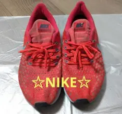 Nike ZOOM 赤 ランニングシューズ メッシュ