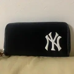 ニューヨーク・ヤンキース ロゴ 長財布