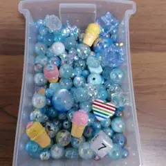 オーロラブルー系ビーズ80個+キャラクター5セット
