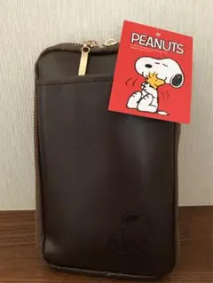 スヌーピー　ウォレットショルダーポーチ
