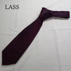 ラッス（LASS） ネクタイ 紺地 赤 幾何学柄 絹 シンプル【n3494】