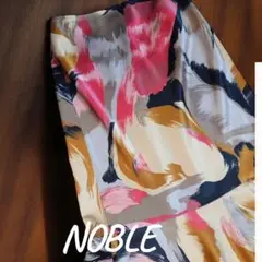 『美品』NOBLE 抽象花柄 フレアスカートMサイズ