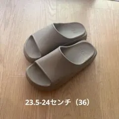Item thumbnail for item bb0e39cb-b1dd-457a-908e-7ad43f9cb4f6