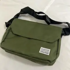 ショルダーボディバッグ（カーキ)シンプル メンズ レディース オールシーズン