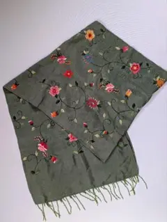 ⭐️お値下げ　繊細なベトナム手刺繍　シルクストール　希少な逸品。