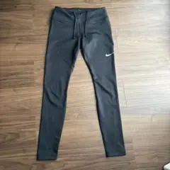 Nike レディースSサイズ　ブラック タイツ①