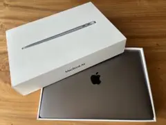 Apple MacBook Air (M1, 2020) 13.3インチ