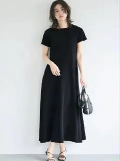 【完売品】Coca エンボス切り替えワンピース ブラック　速乾　ロングワンピース