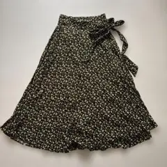 美品　ミラオーウェン巻きスカート