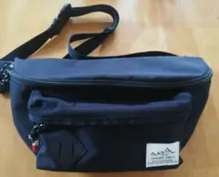 Leucate basic ボディバッグ・ウエストポーチ 黒　メッシュ