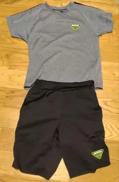 OUTDOOR PRODUCTS Tシャツとショートパンツセット 130