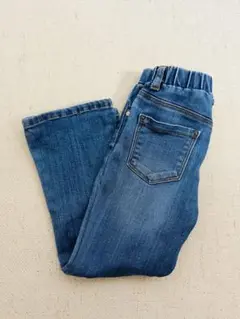 Item thumbnail for item 2bfe27a8-cc51-44bb-ba7b-8feec6f473db