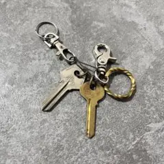 Item thumbnail for item a5f20778-b4f4-4f3d-bb5b-ae4d9b010e2e