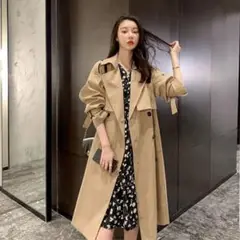 春秋のお出かけに最適！シンプルなロングトレンチコート