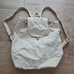 ☆BAGGU☆オフホワイト生成りキャンバスリュックサック☆美品☆