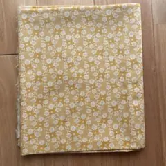 リバティ　Millie 小花柄　イエロー　1m C&S で購入CS