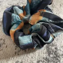 青黒オレンジストライプ シュシュ