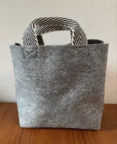 hint hint（hint.2）フェルトバッグ