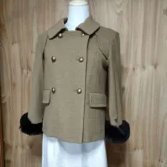 お値引きしました 美品 UNTITLED コート 袖口ファー取り外し可能
