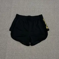 チャンピオン　ショートパンツ