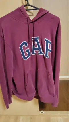 GAP バーガンディ フード付きパーカー