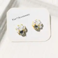 155　ハンドメイド☆ビジューピアス／イヤリング