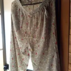 花柄グレー系ワイドパンツ 3L☆