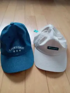 LOVETOXIC & Champion キャップセット