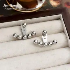 シルバーボールピアス