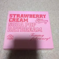 Strawberry Cream Soda Pop \"Daydream\"