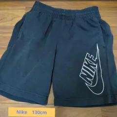 NIKE ブラック ハーフパンツ　130cm 黒