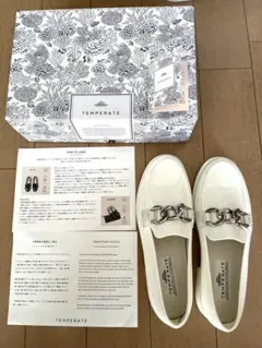 美品☆百貨店購入 レインローファー 40 24.5 オフホワイト 白