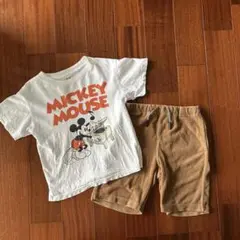 Disney ミッキーマウス Tシャツ　半ズボン　110cm UNIQLO