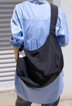 FRAMe WORK BETTER THAN PADDED ROUND BAG