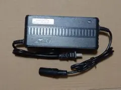 42V 36V 2A 電動自転車 ひねちゃ モペット用充電器