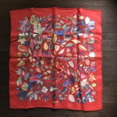 HERMES エルメス カレ45 スカーフ 落ち葉 紅葉 赤