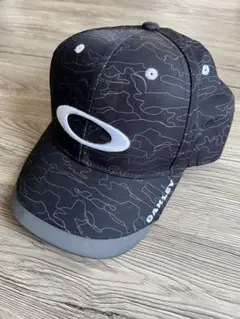 Oakley 迷彩キャップ　ゴルフ