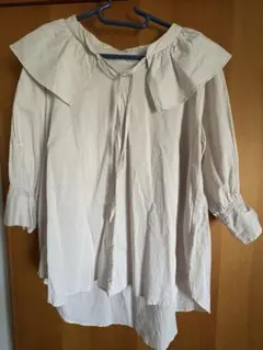 le colis オフショルダー長袖ブラウス ベージュ