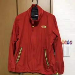 THE NORTH FACE レッドジャケット