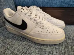 24.5 新品 Nike ホワイト ブラック コートビジョン スニーカー