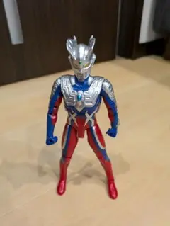 ウルトラマンゼロフィギュア 可動式 約17cm