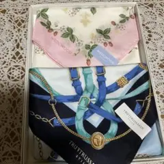 WEDGWOOD TRUSSARDI シルク綿　　　　大判ハンカチセット