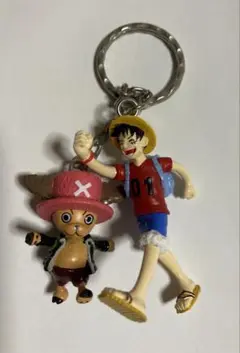 ルフィとチョッパー ストラップ付きフィギュア