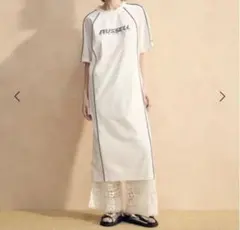 ホワイト プリントロゴ 半袖ロングワンピース